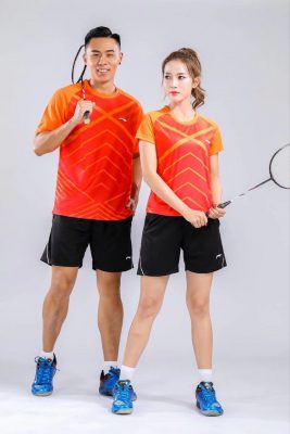 ÁO CẦU LÔNG LINING 1783 ĐỎ VÀNG